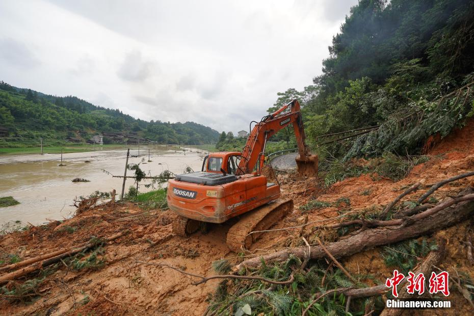 廣東省生態(tài)環(huán)境廳擬對(duì)廣東500千伏碧山輸變電工程環(huán)評(píng)文件作出批準(zhǔn)決定
